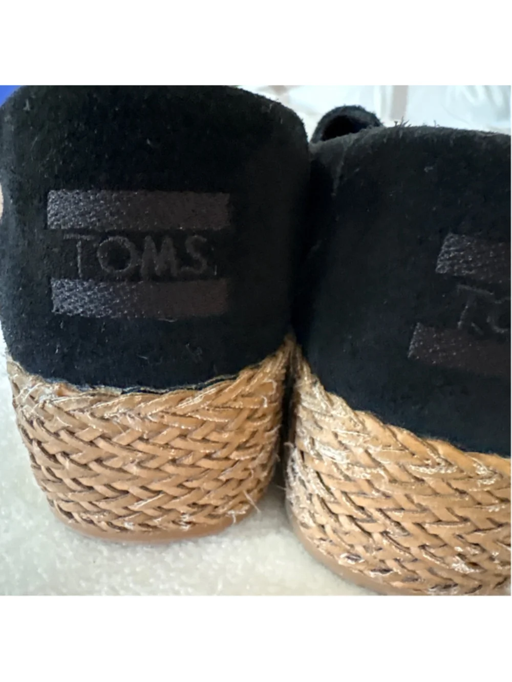 Tom’s women’s shoe